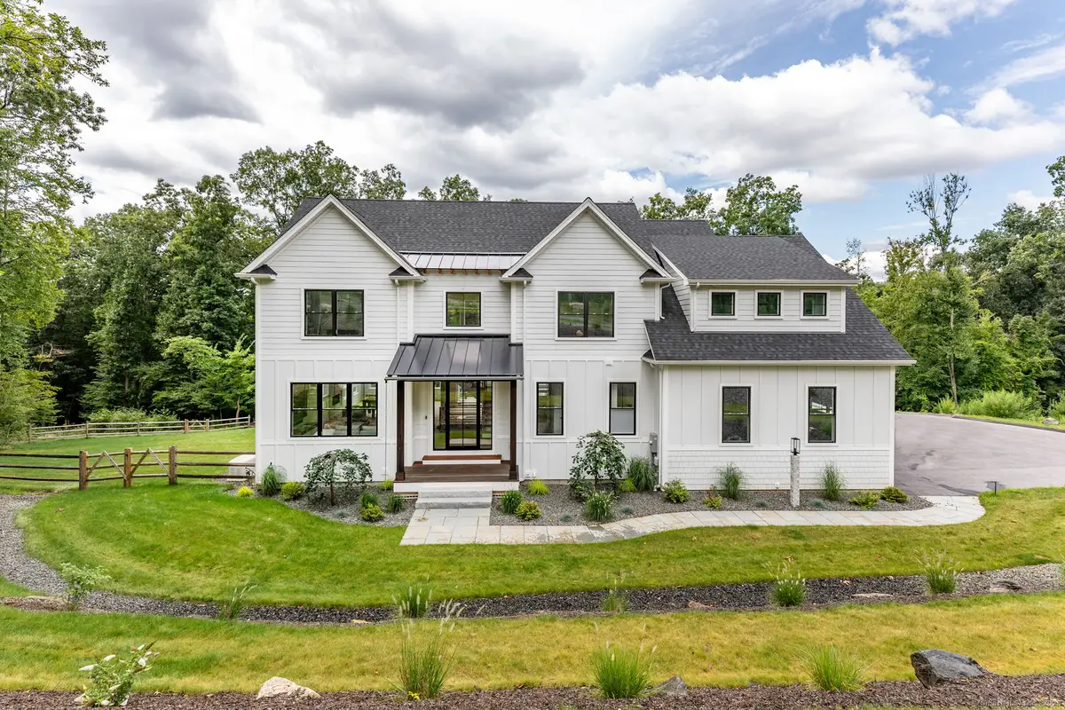 4 Vona Way, Newtown, CT 06470 - Image #1