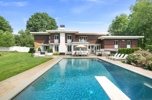 39 Wedgemere Road, Stamford, CT 06905