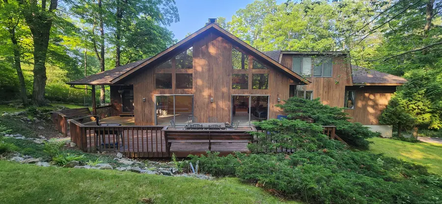 518 Woodbine Road, Stamford, CT 06903 - Image #2