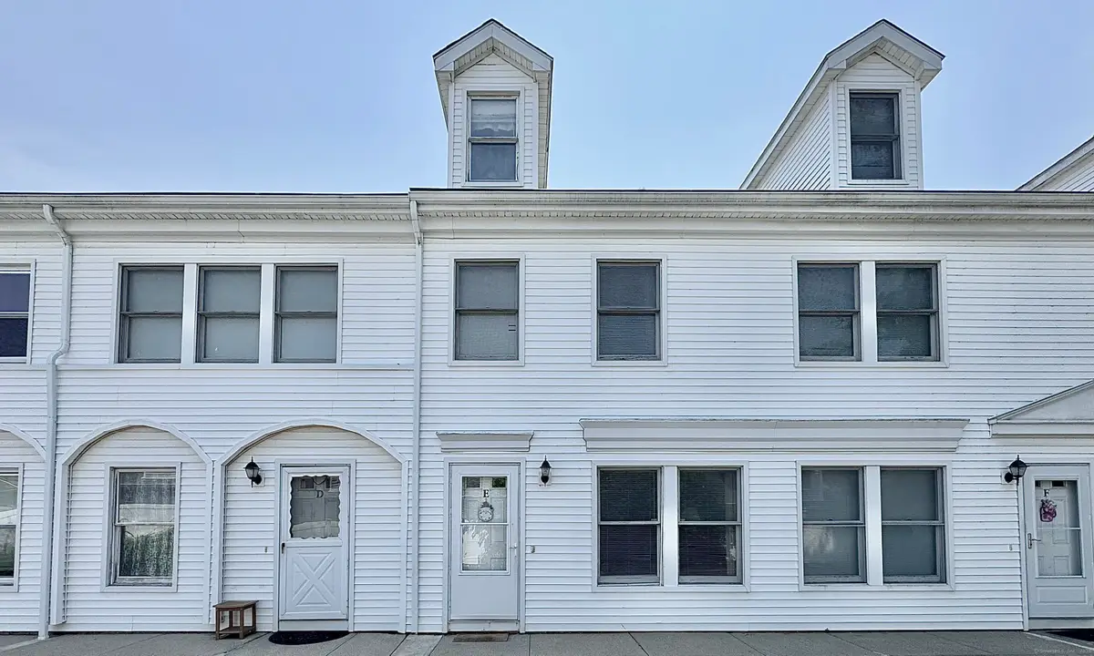 279 New Haven Avenue #APT E, Milford, CT 06460 - Image #1