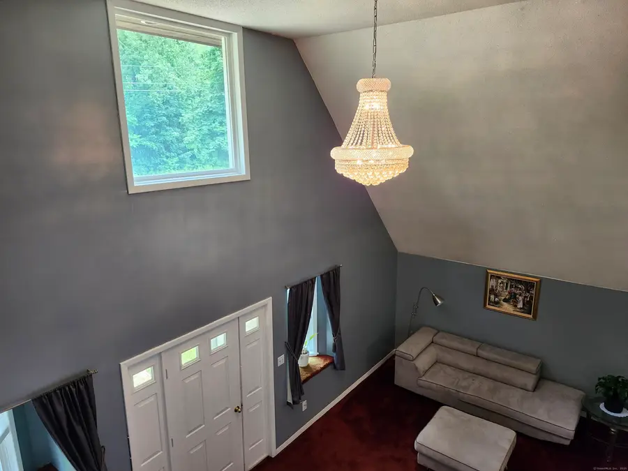 39 Loren Circle, Windsor, CT 06095 - Image #3