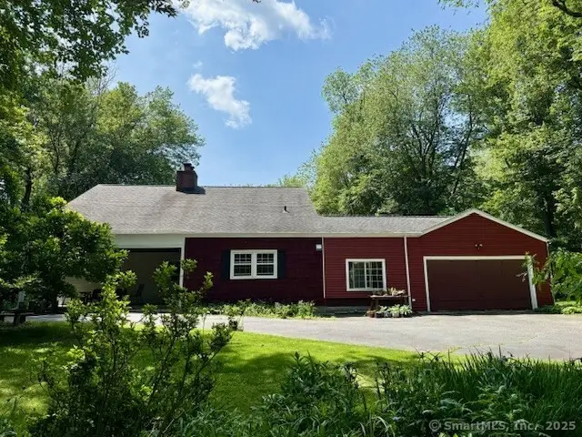 2 Barberry Lane, Woodbridge, CT 06525 - Image #3