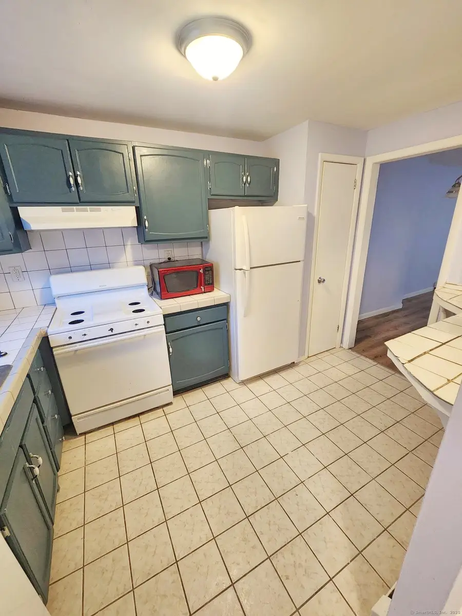 218 Wakefield Circle #218, East Hartford, CT 06118 - Image #3