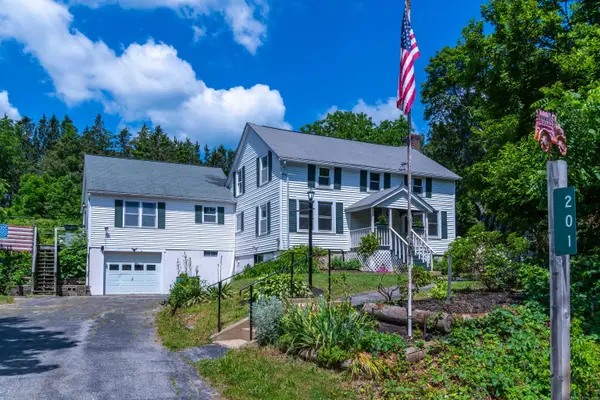 201 Main Street, Hampton, CT 06247