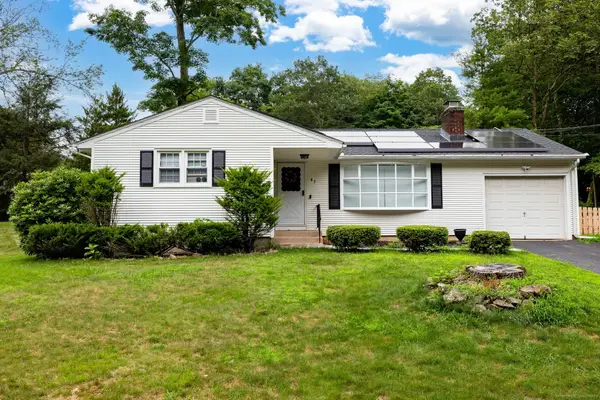 47 Dogwood Lane, Meriden, CT 06450