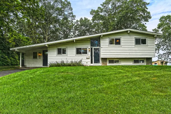 23 Briarwood Drive, Old Saybrook, CT 06475