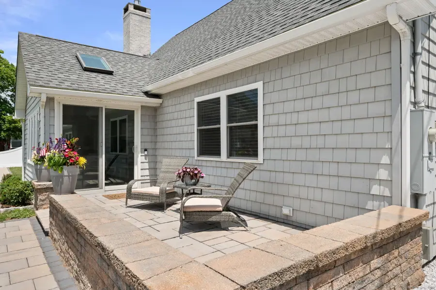 56 Columbus Avenue, Old Lyme, CT 06371 - Image #3