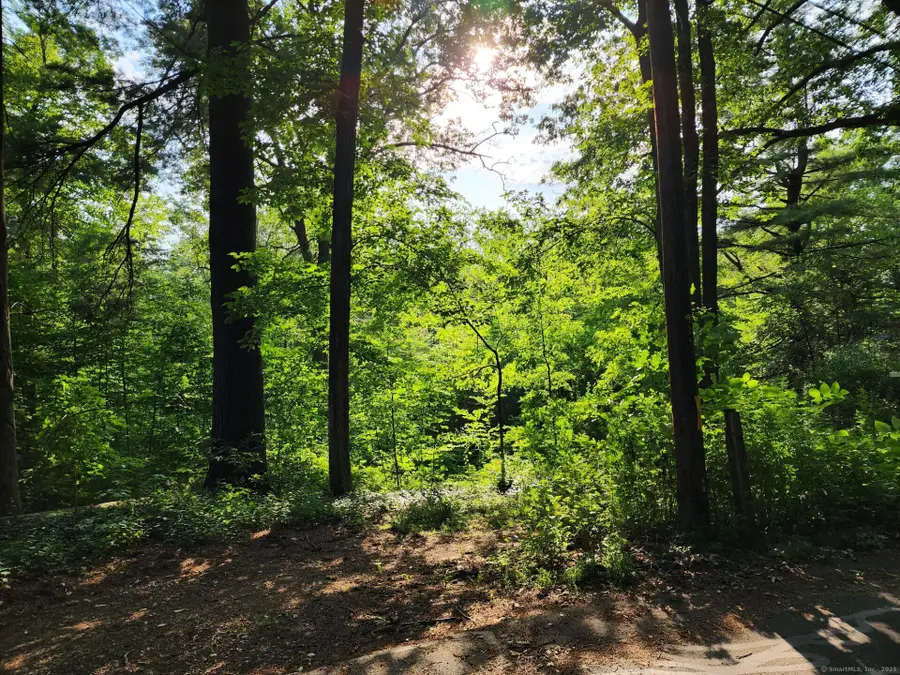 30 Cliff Drive, Avon, CT 06001 - Image #2