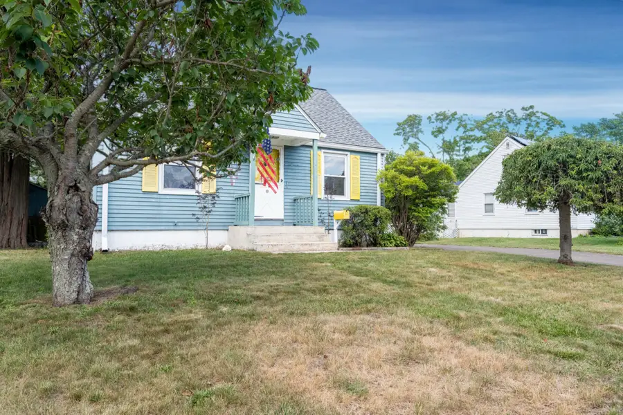 102 Vista Drive, East Haven, CT 06512 - Image #2