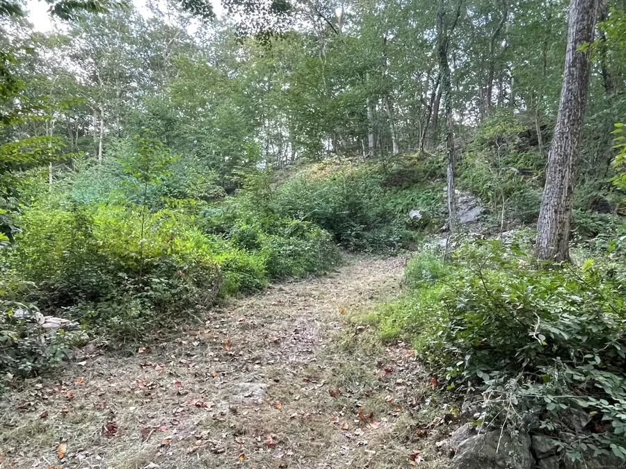 9A Point O Rocks Road, Newtown, CT 06470 - Image #2
