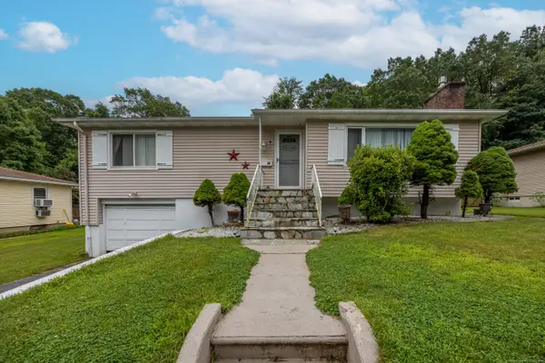 87 Kaynor Drive, Waterbury, CT 06708