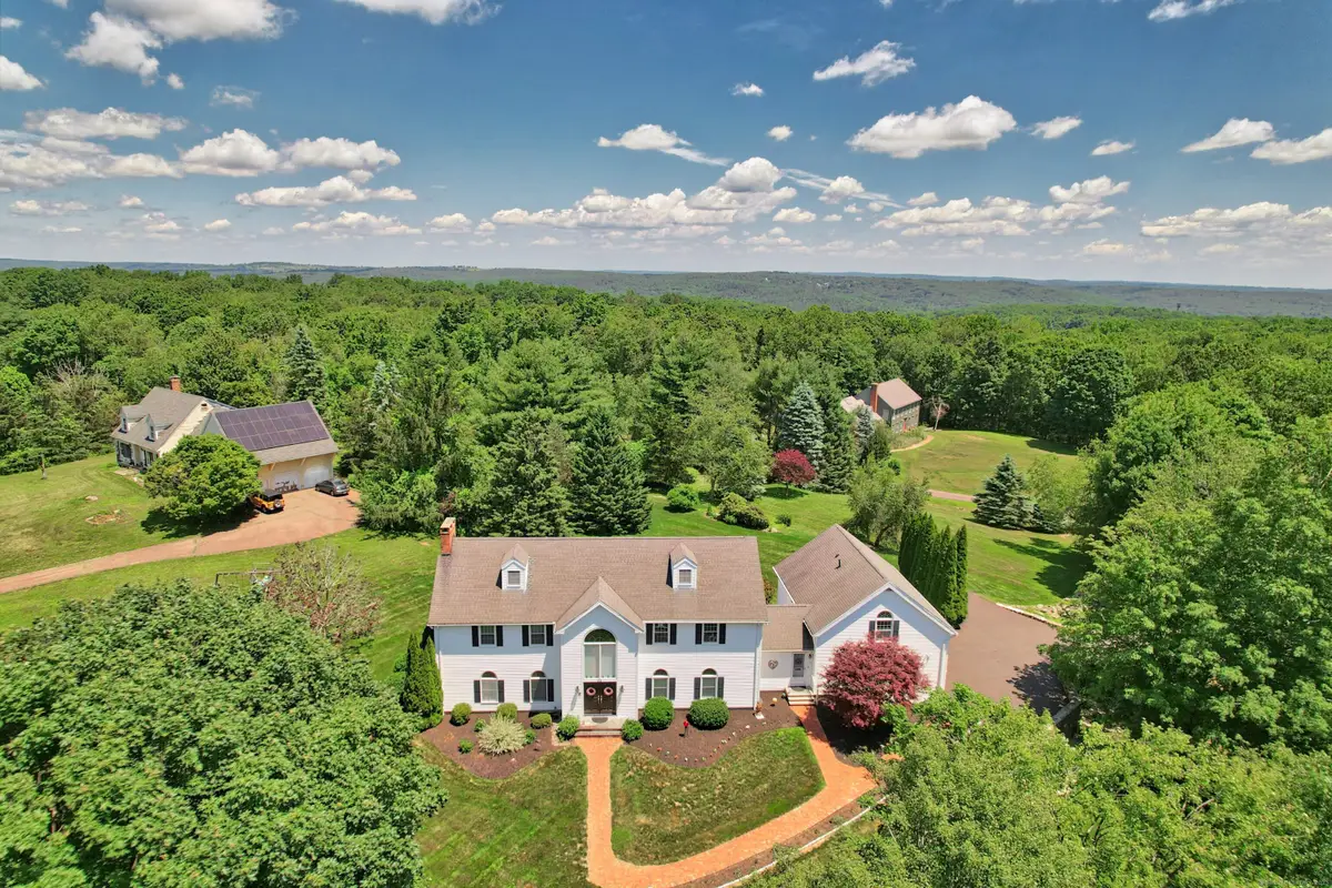 21 Hidden Pond Drive, Watertown, CT 06795 - Image #1