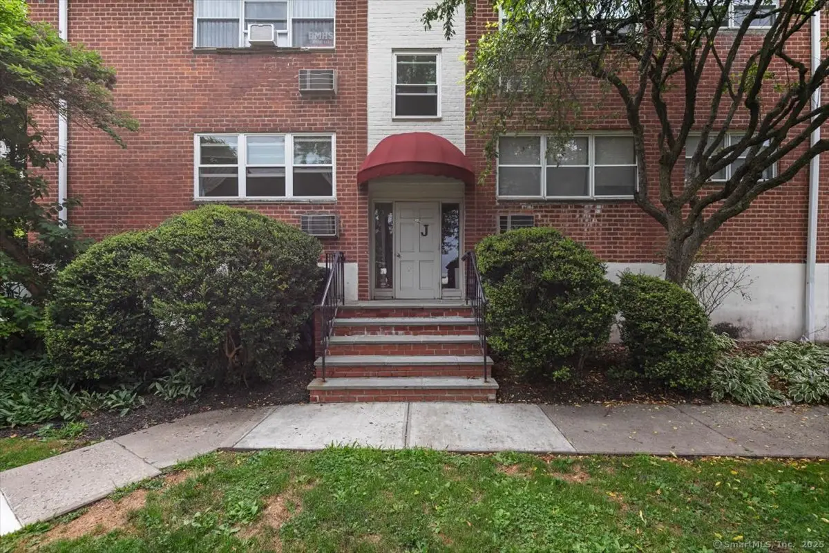 11 Bedford Avenue #APT J2, Norwalk, CT 06850 - Image #1