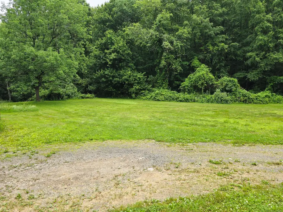 16 Farrell Road, Newtown, CT 06470 - Image #2