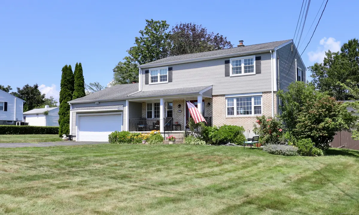 347 Shingle Hill Road, West Haven, CT 06516 - Image #1