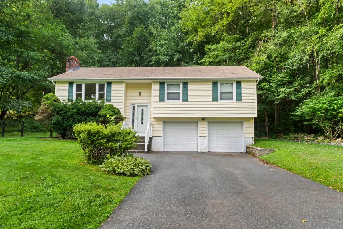 26 Appleblossom Lane, Newtown, CT 06470 - Image #1