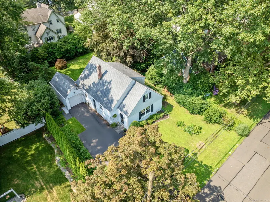 33 Halsey Drive, Old Greenwich, CT 06870 - Image #2