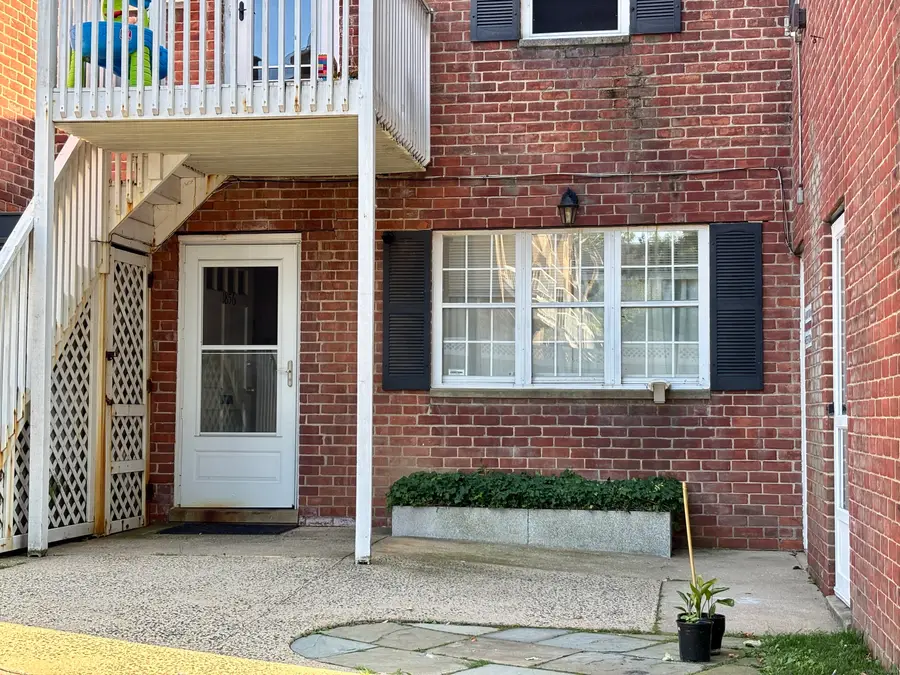 1856 Summer Street #1856, Stamford, CT 06905 - Image #2