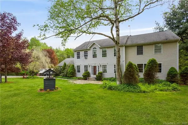 37 Hidden Hill Road, New Hartford, CT 06057