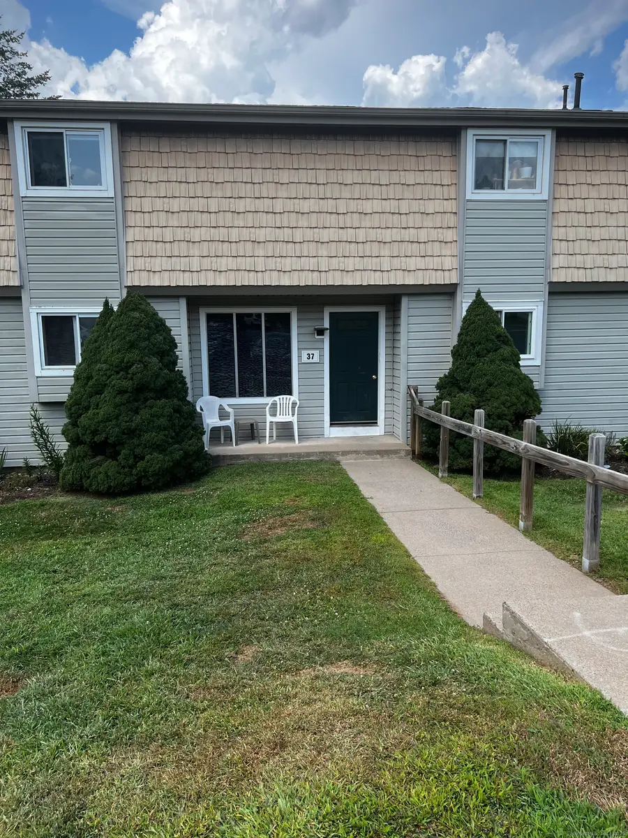 37 Carillon Drive #A, Rocky Hill, CT 06067 - Image #2