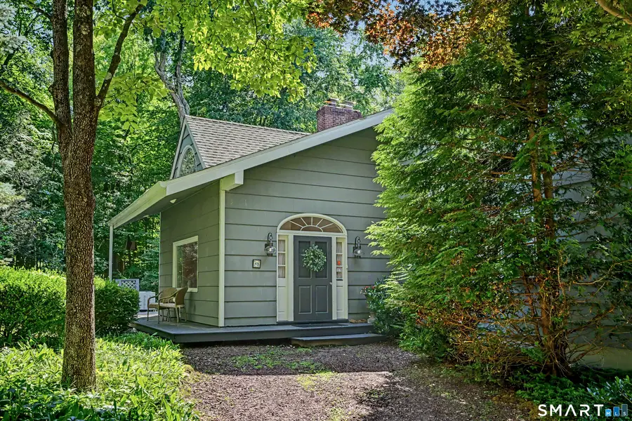 49 Blue Spruce Circle, Weston, CT 06883 - #2