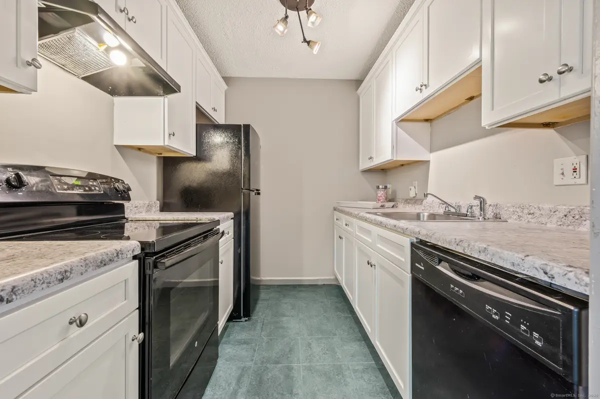 1 Russell Street #APT 11, Middletown, CT 06457 - Image #1