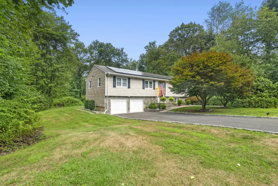 40 Winthrop Place, Monroe, CT 06468 - Image #3