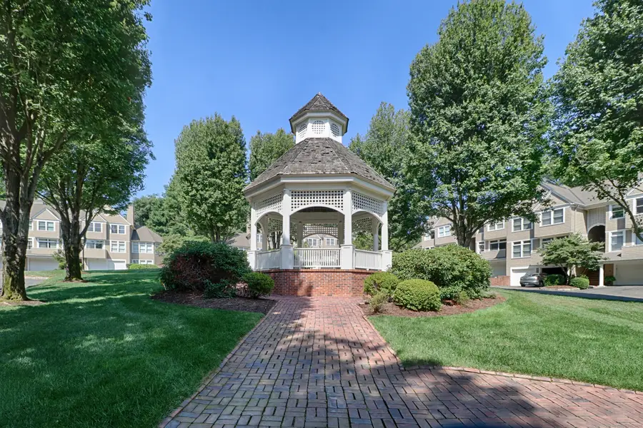 972 South Pine Creek Road #972, Fairfield, CT 06824 - Image #3