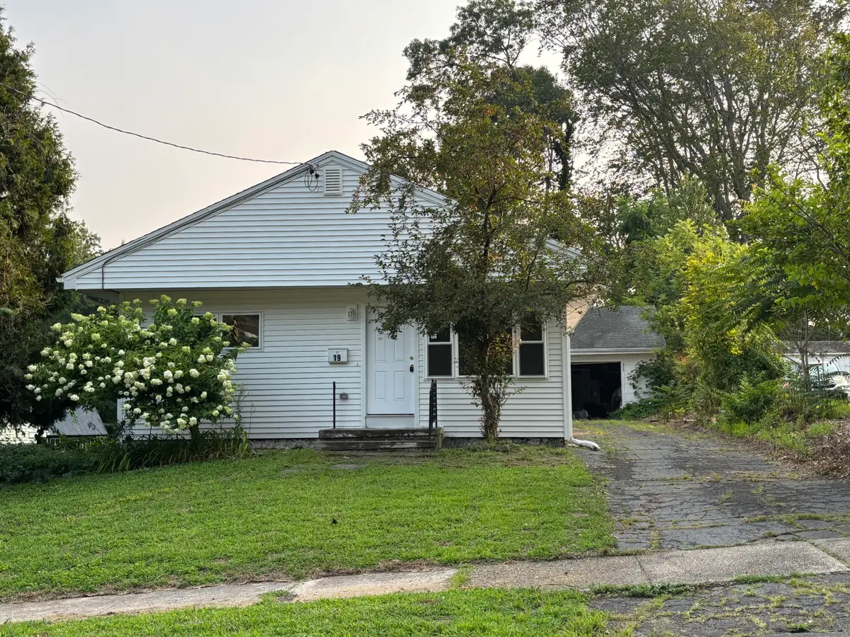 19 Steele Road, Bristol, CT 06010 - Image #1