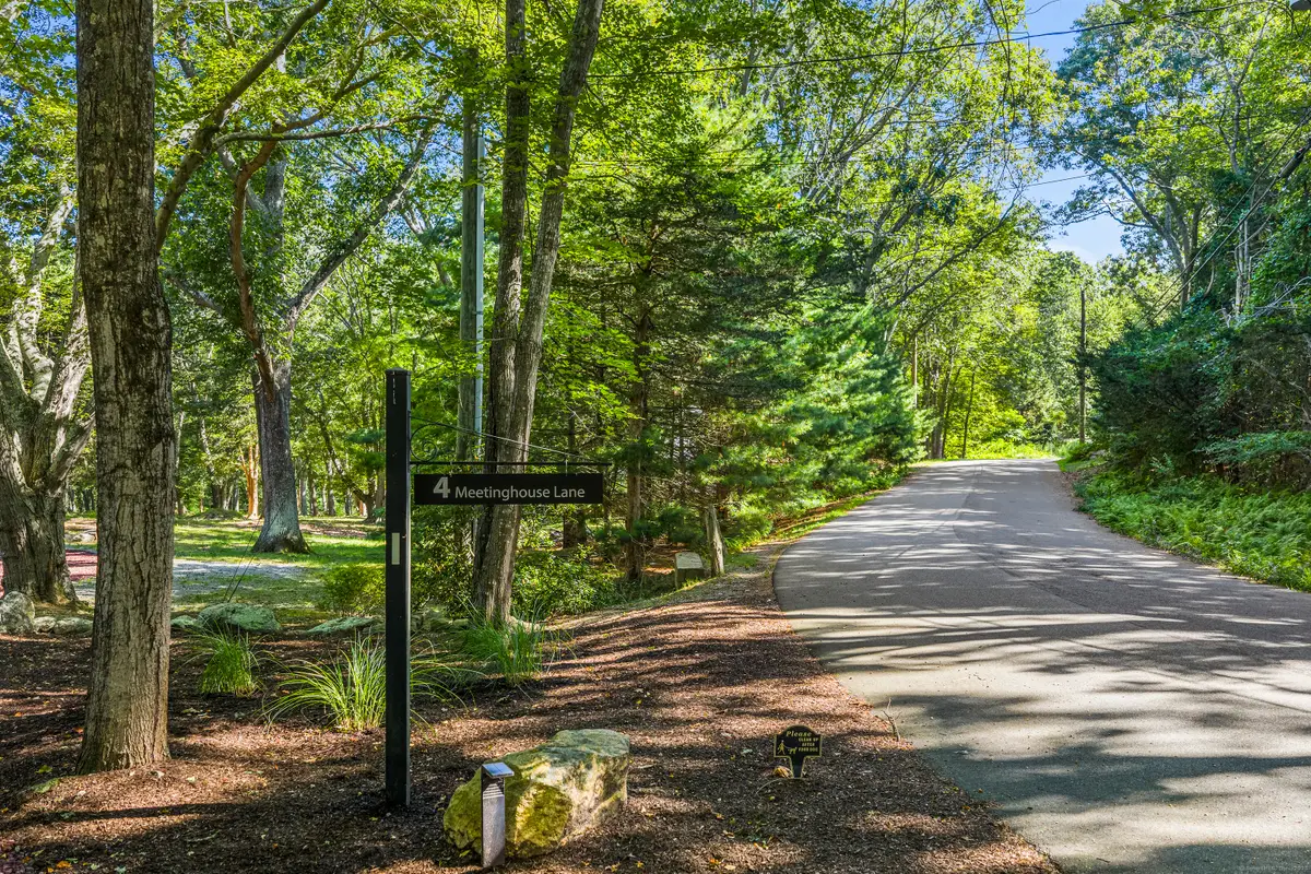 4 Meetinghouse Lane, Old Lyme, CT 06371 - Image #1