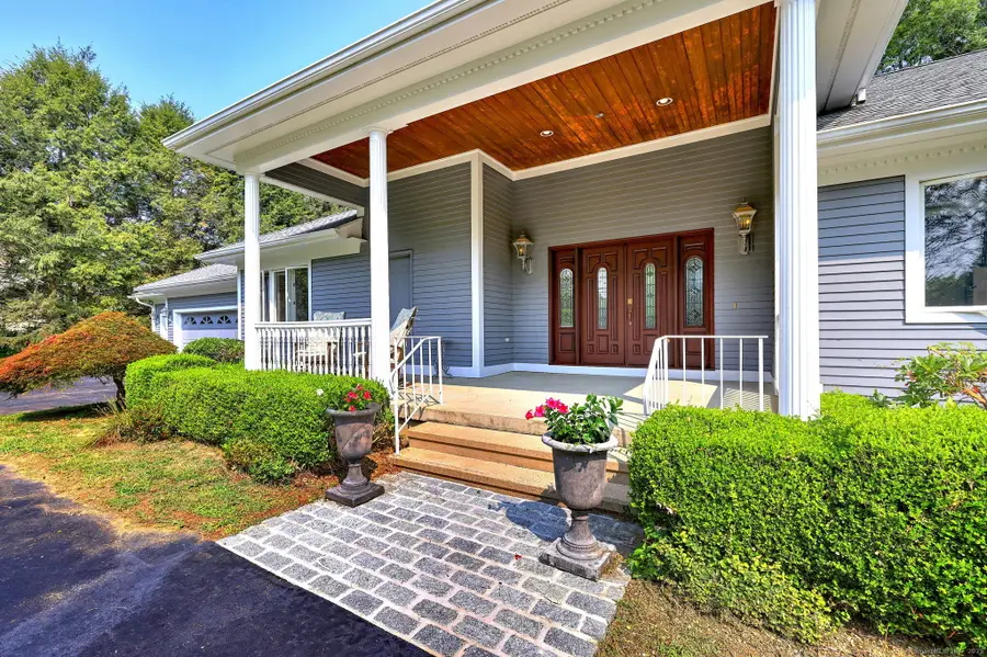 17 Bunker Hill Road, Woodbridge, CT 06525 - #2