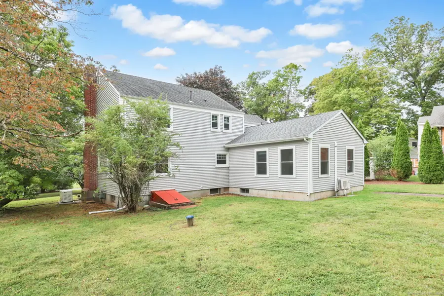 182 Batterson Park Road, Farmington, CT 06032 - Image #2