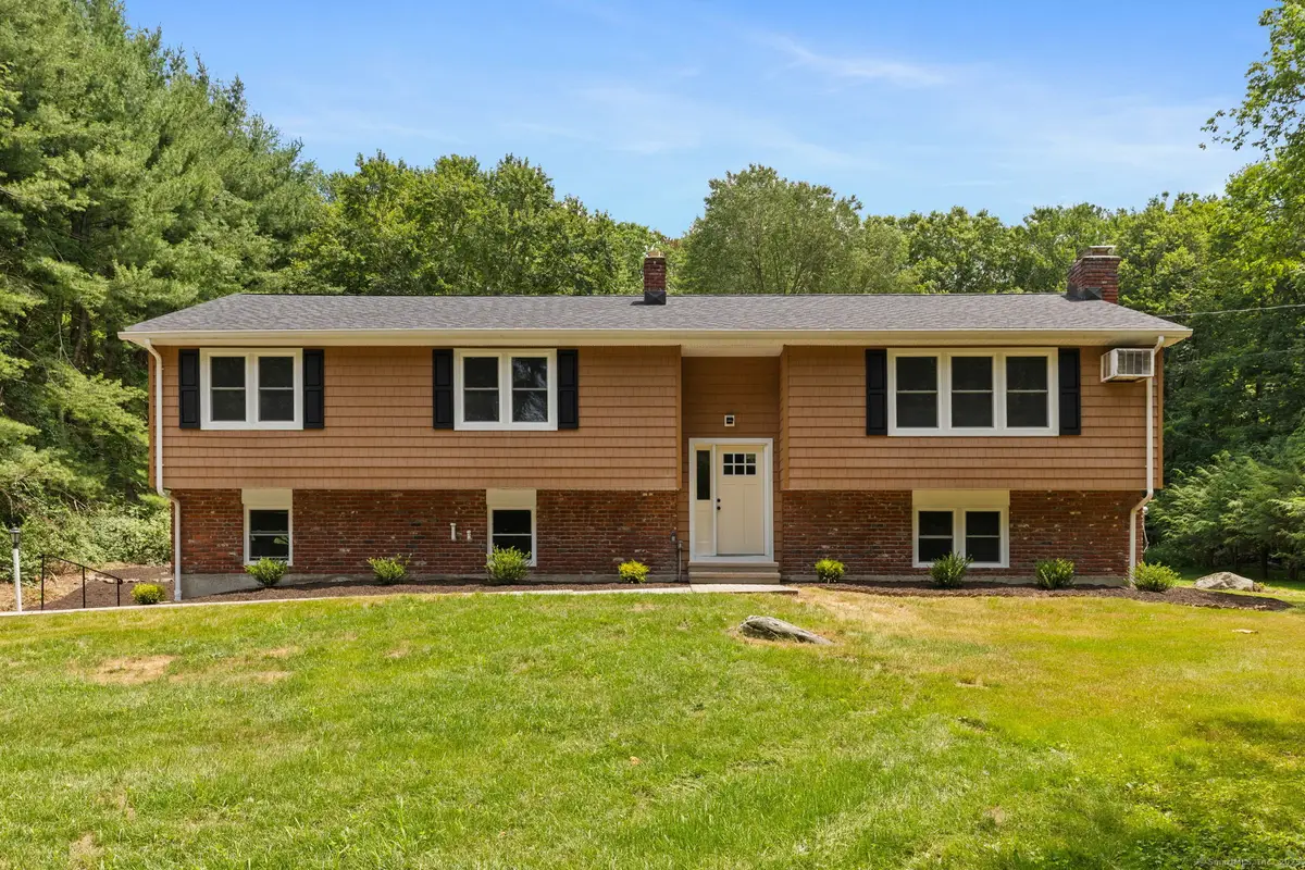 95 Great Ring Road, Sandy Hook, CT 06482 - Image #1