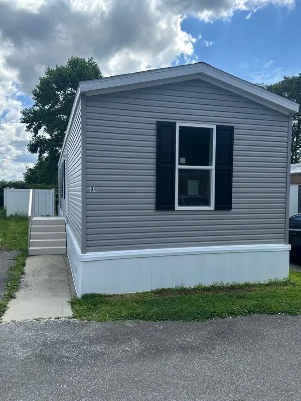 435 High Street #31, Groton, CT 06355