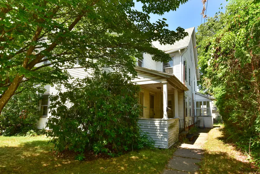 19 Russell Street, Manchester, CT 06040 - Image #2