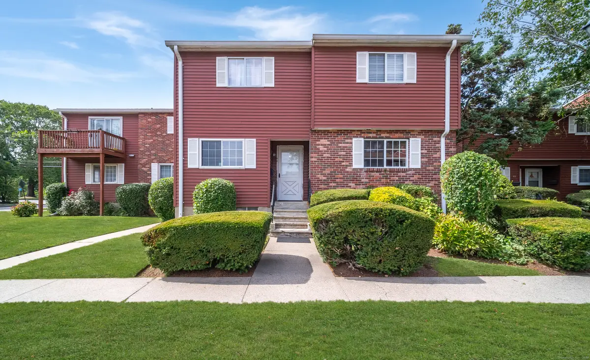 9 Patricia Road #C, Bridgeport, CT 06606 - Image #1