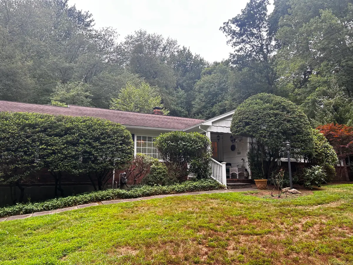 2180 Cross Highway, Fairfield, CT 06824 - #1