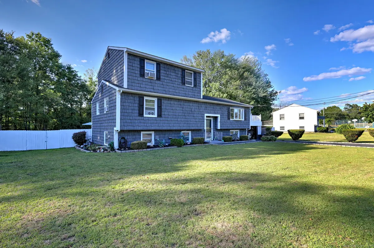 17 Ellyn Court, West Haven, CT 06516 - Image #1