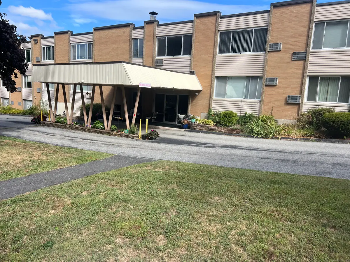 57 Westridge Road #B2, New London, CT 06320 - Image #1