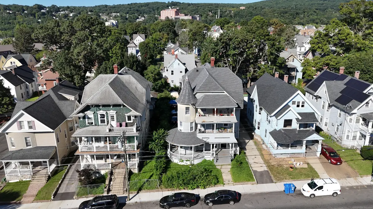 133 Willow Street, Waterbury, CT 06710 - Image #1