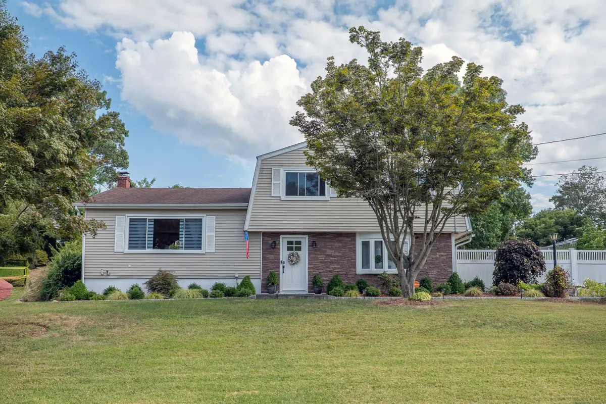 8 Rolling Lane, Norwalk, CT 06851 - Image #1