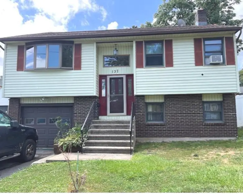 137 Holroyd Street, Bridgeport, CT 06606 - Image #1