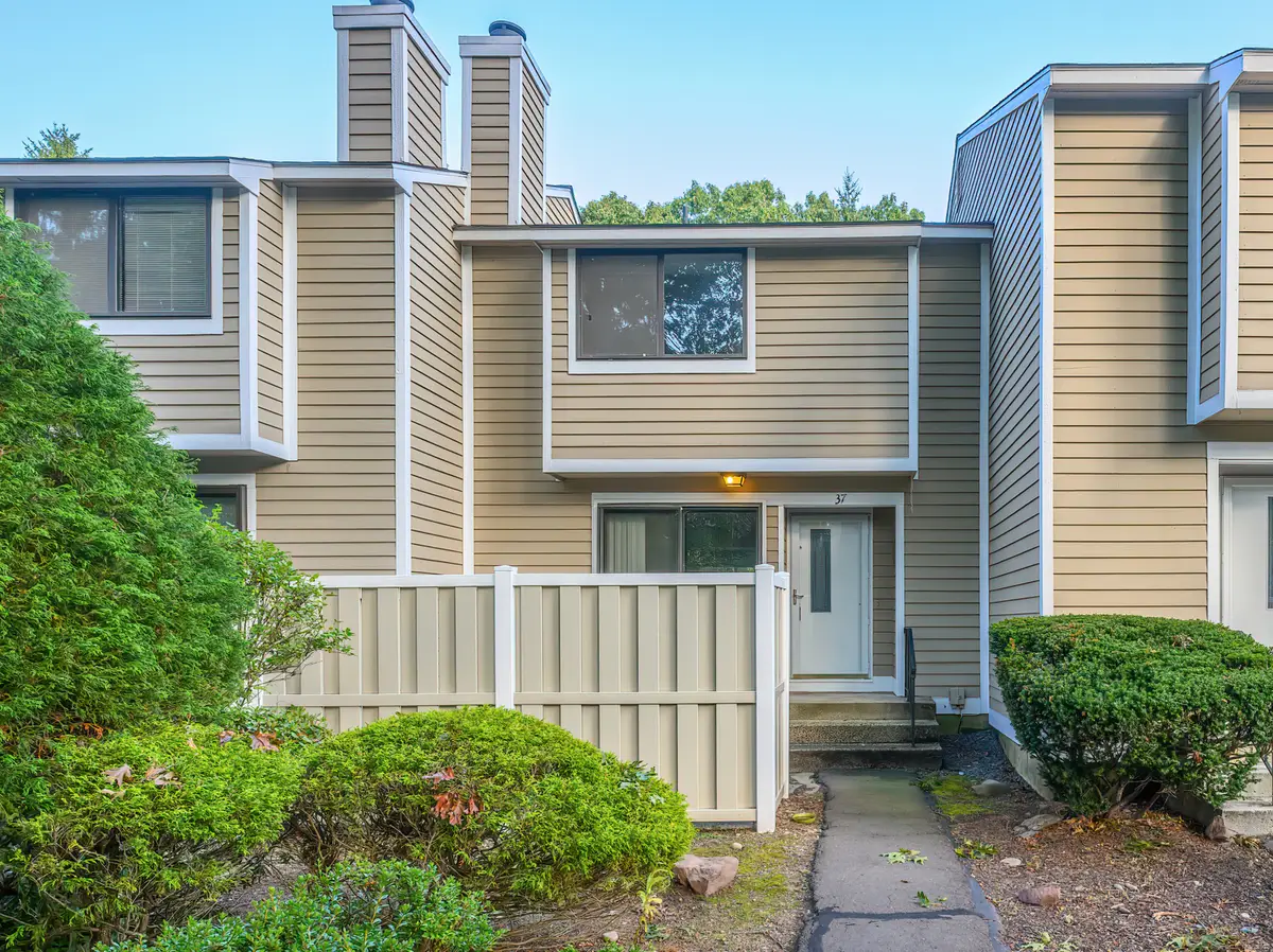 37 Ives Hill Court #37, Cheshire, CT 06410 - Image #1