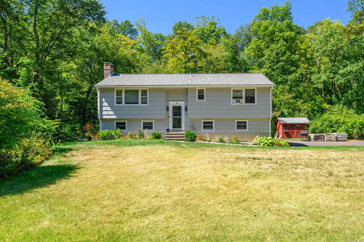 9 Chuck Wagon Lane, Danbury, CT 06810 - Image #1