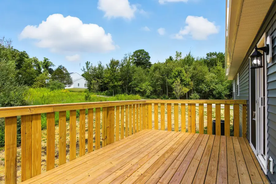 170 Darcangelo Drive, Naugatuck, CT 06770 - Image #2