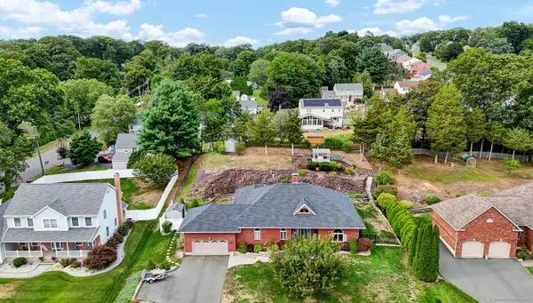 21 Hidden Valley Drive, Rocky Hill, CT 06067