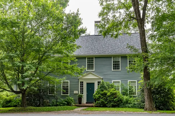 393 Middle Road Turnpike, Woodbury, CT 06798