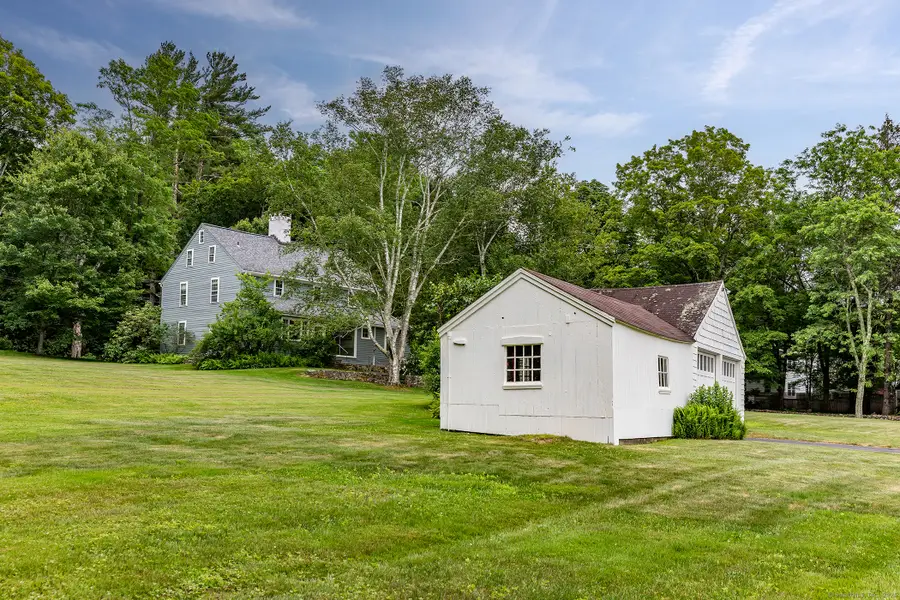 393 Middle Road Turnpike, Woodbury, CT 06798 - Image #2