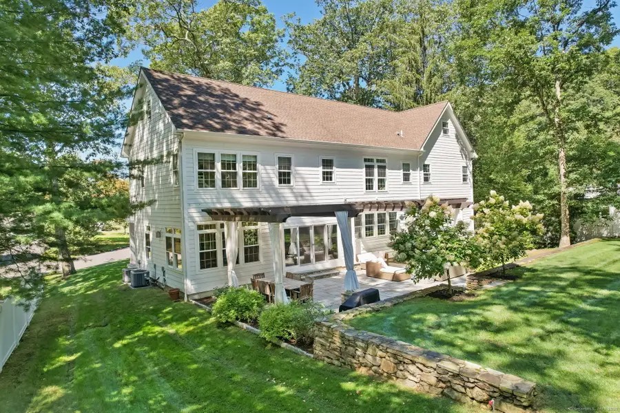 40 Arnold Lane, Norwalk, CT 06853 - Image #3