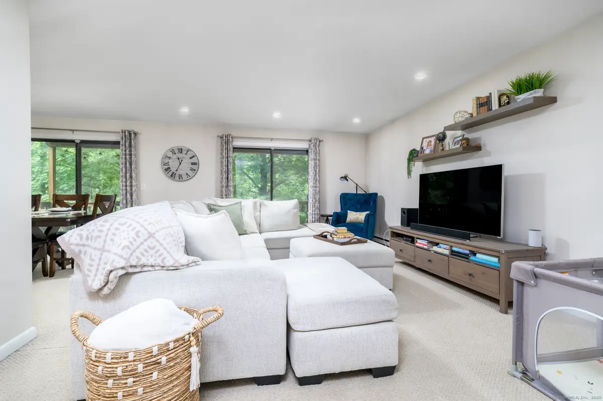 97 Richards Avenue #APT D5, Norwalk, CT 06854 - Image #1